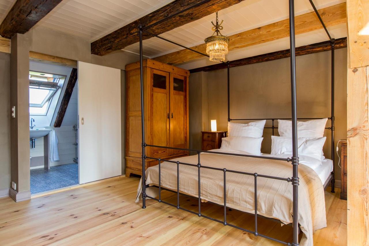 Deluxe Double Room with Shower