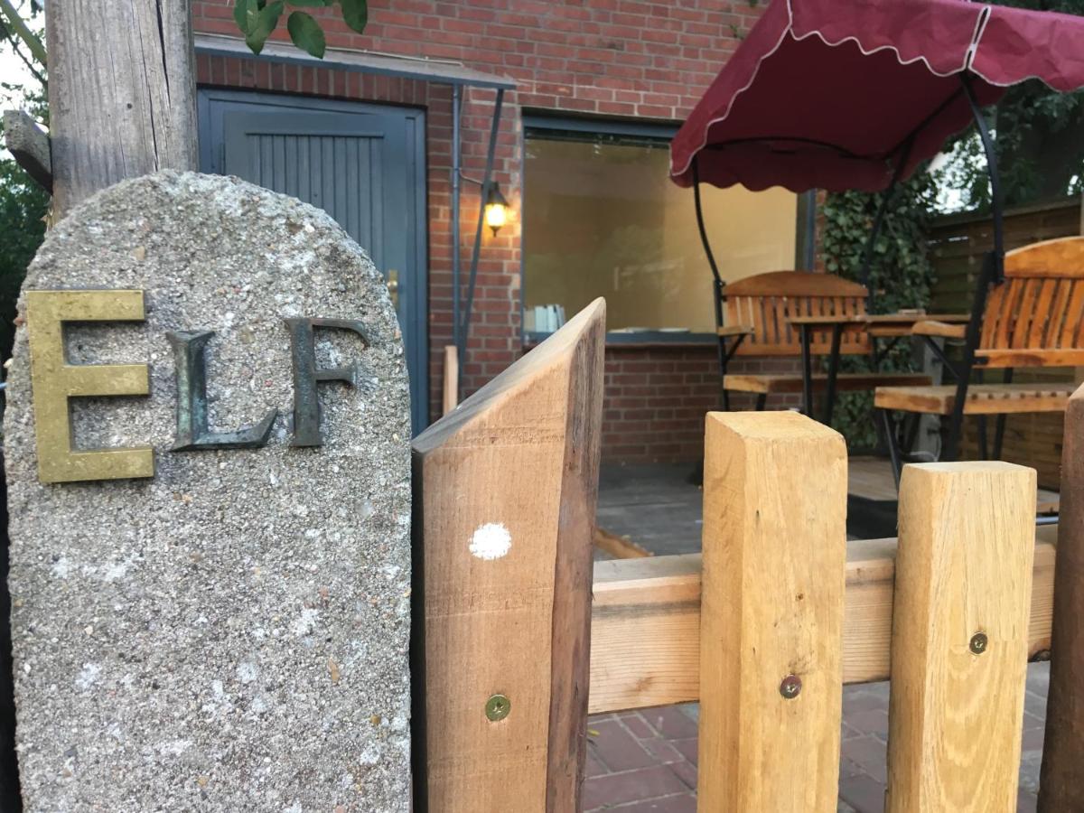 DEIN Ferienhäuschen im Wendland mit schnellem Internet und Kamin - B&B