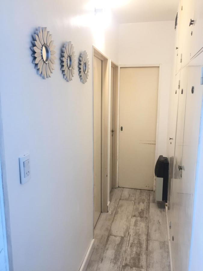 Departamento Cabo Corrientes con cochera cubierta, sólo alquiler a familias o mayores de veinticinco años - Ferienwohnung
