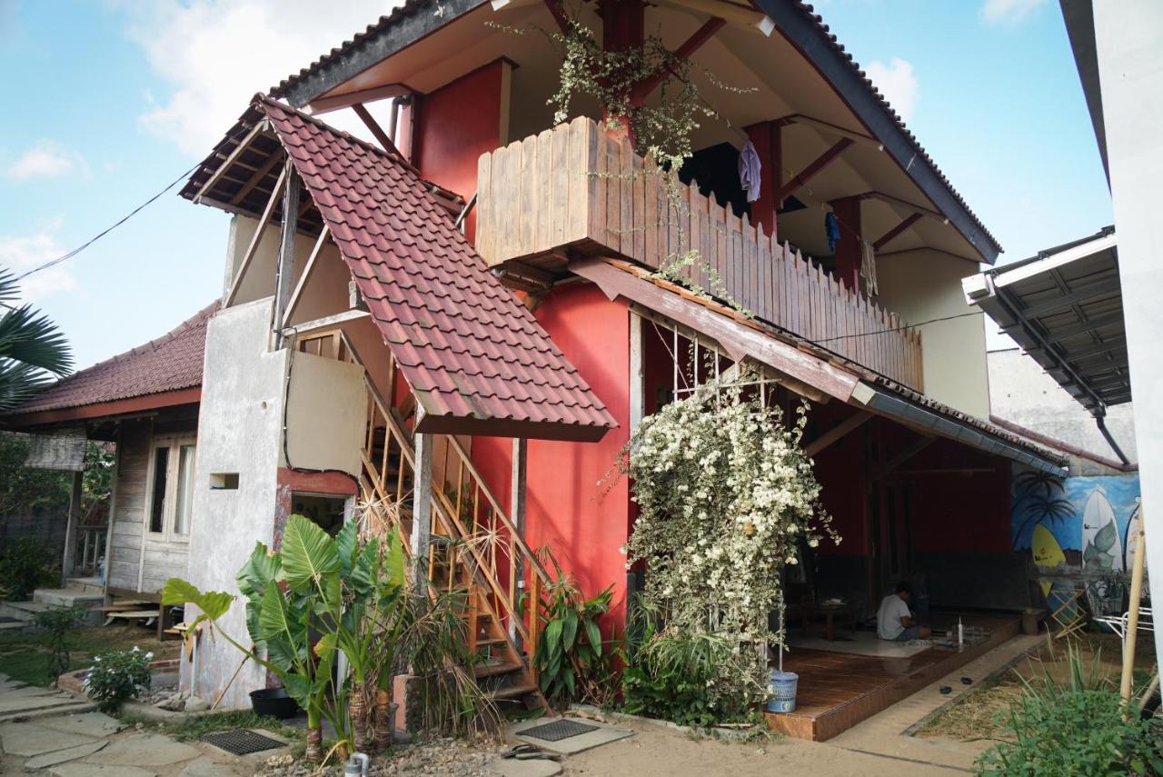 Harry's Ocean House Pacitan - Chambres d’hôtes