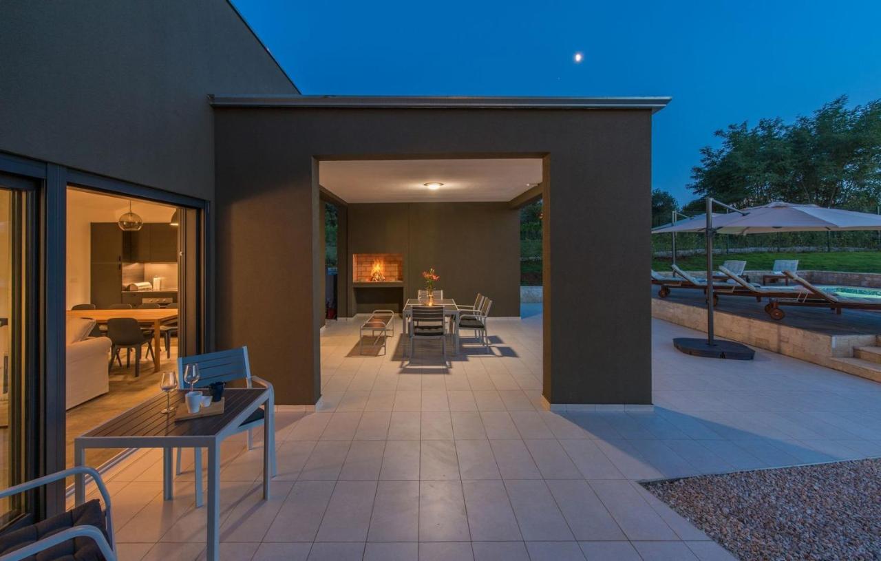 Luxury villa Sorella in Istria, private pool - B&B Barban