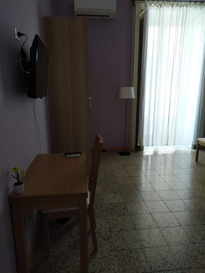 Dreibettzimmer mit eigenem externen Bad