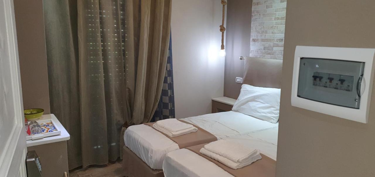 Deluxe Doppel-/Zweibettzimmer mit Stadtblick