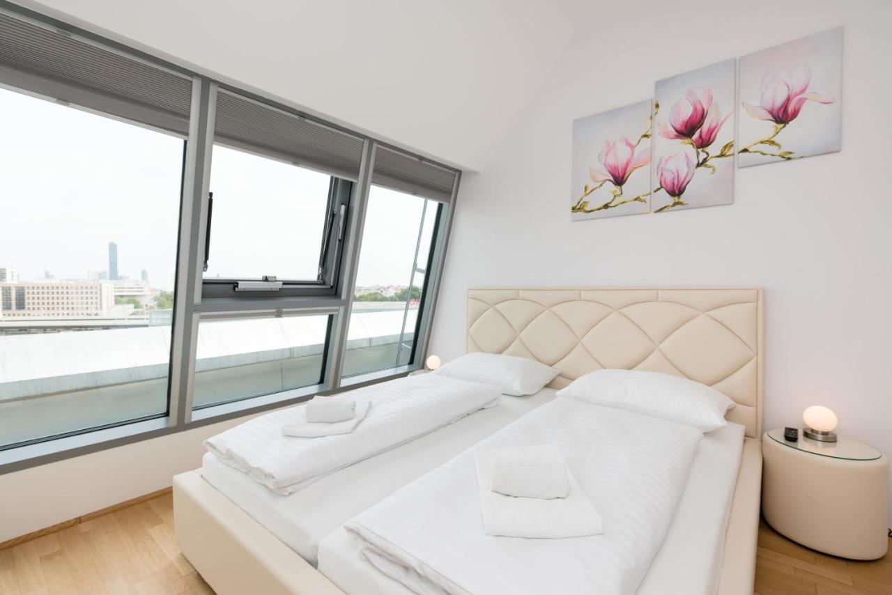Deluxe Two-Bedroom Apartment with Terrace