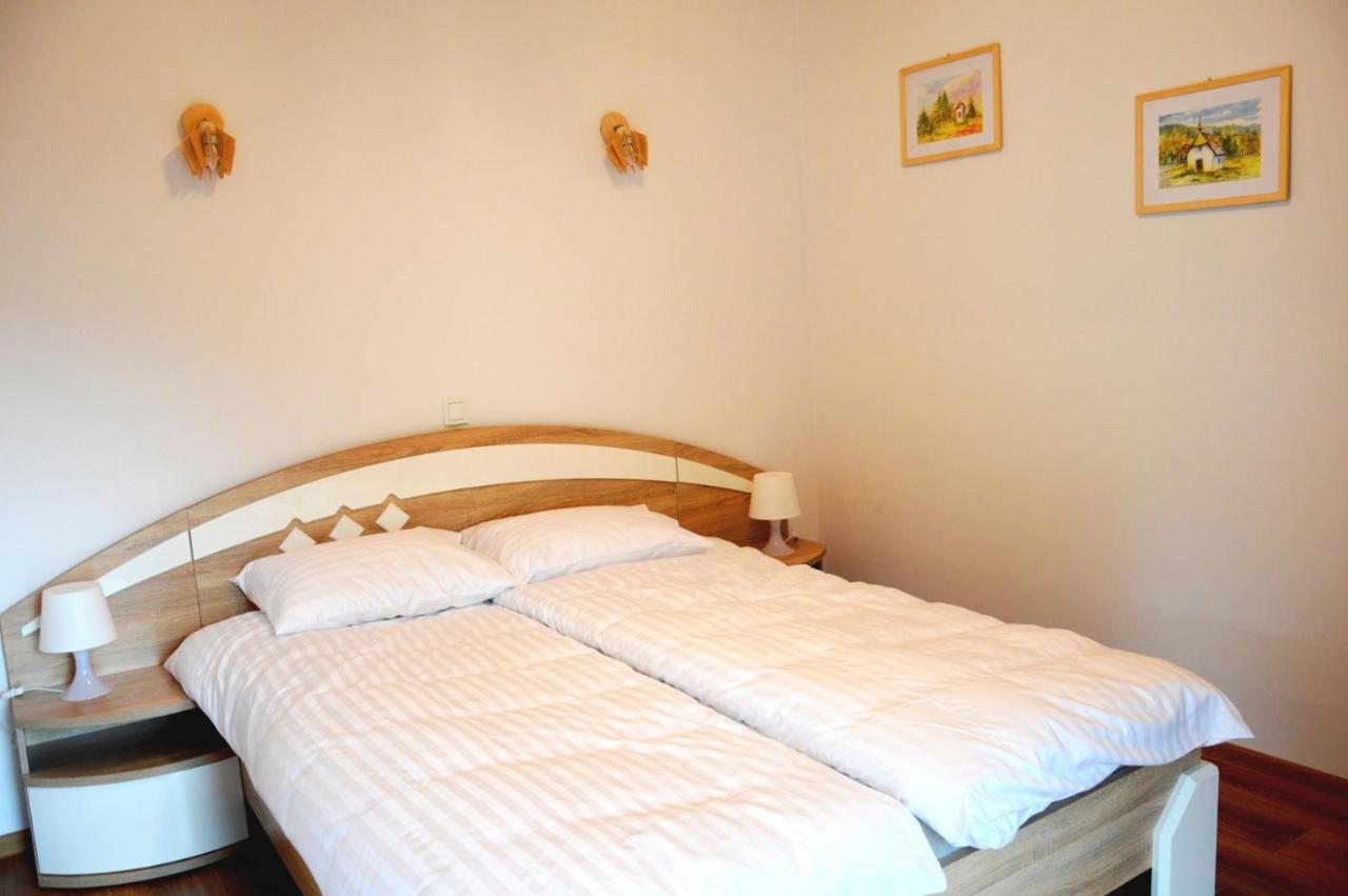 Suite mit Kingsize-Bett mit Whirlpool