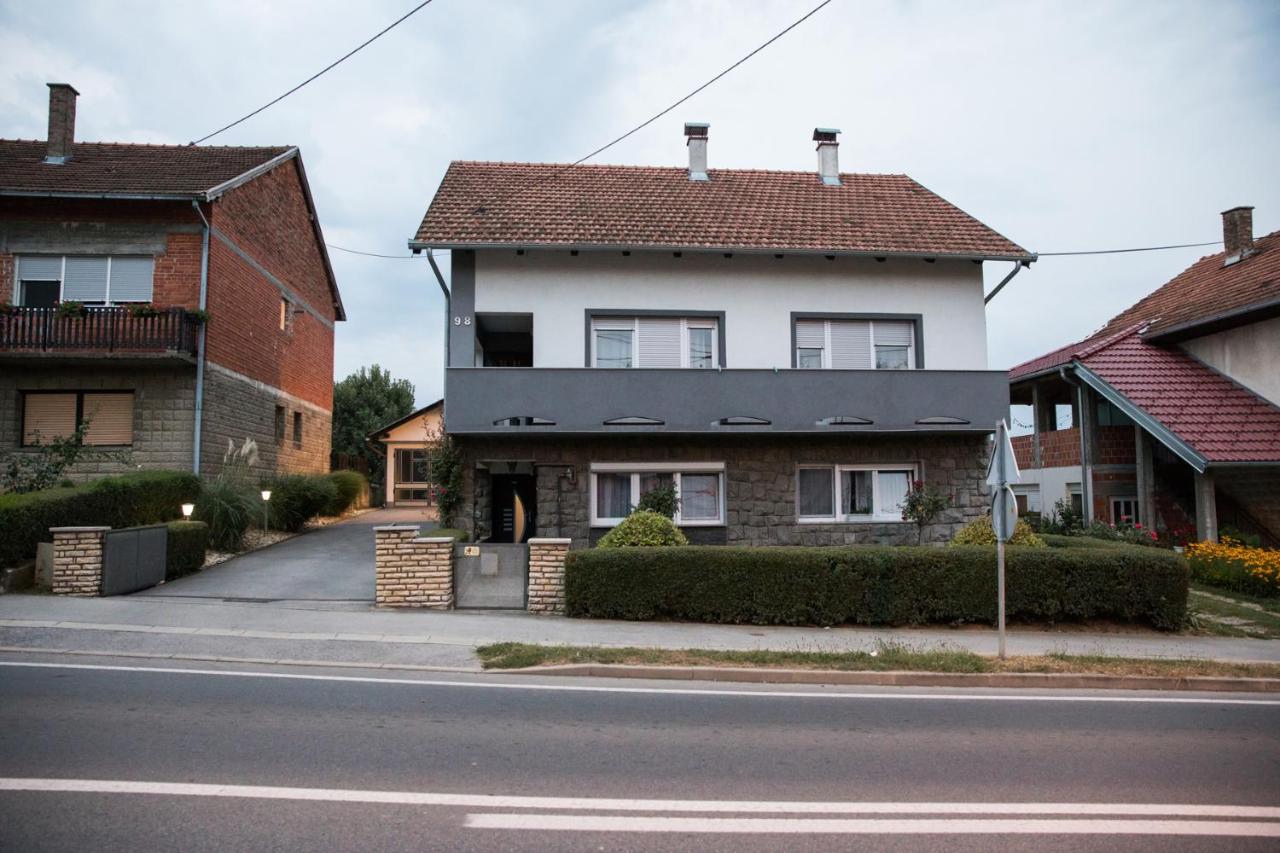 apartman tušek-Bjelovar - Ferienwohnung Ždralovi