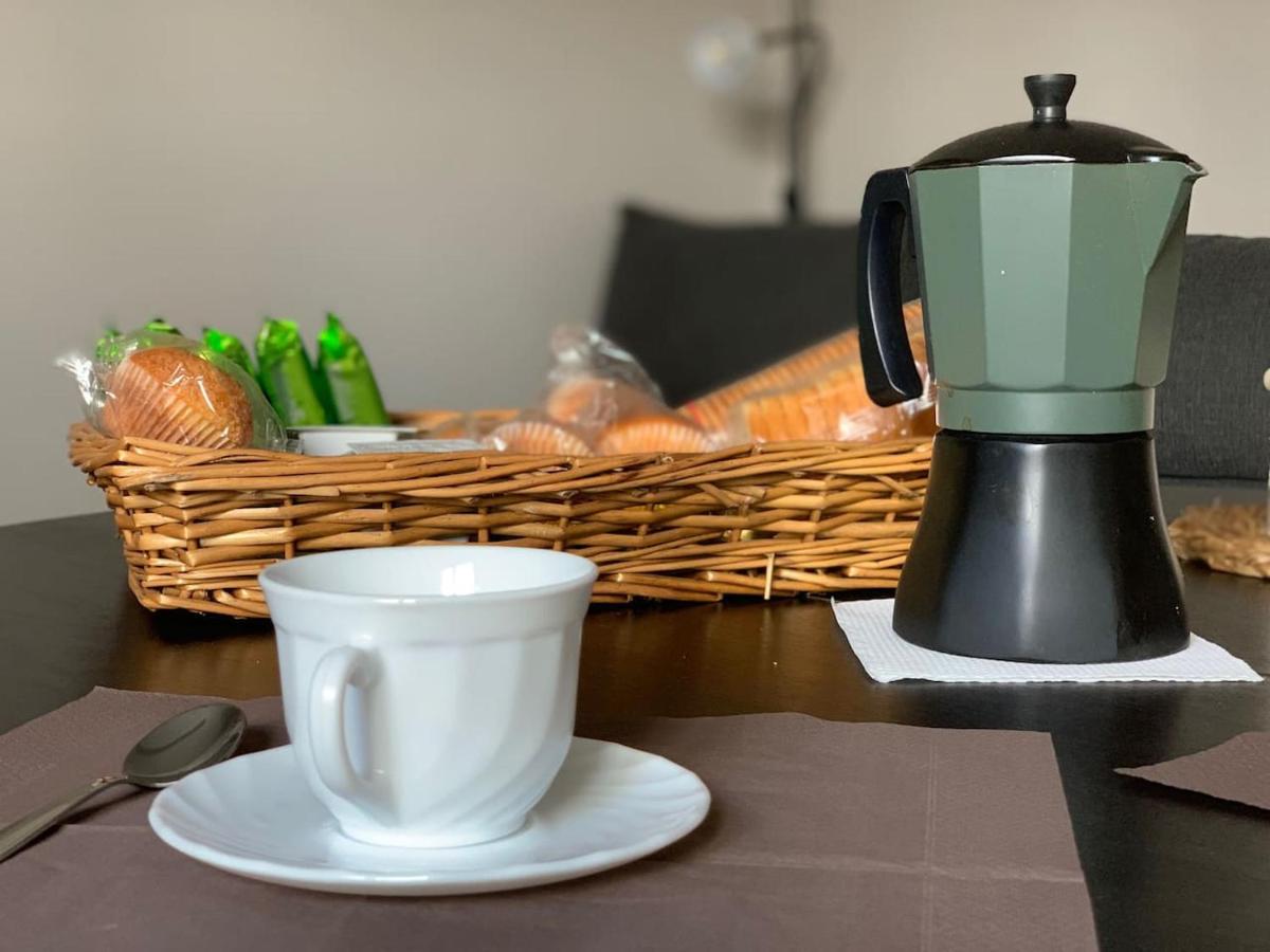 Apartamento tranquilo, cerca del centro - Chambres d’hôtes
