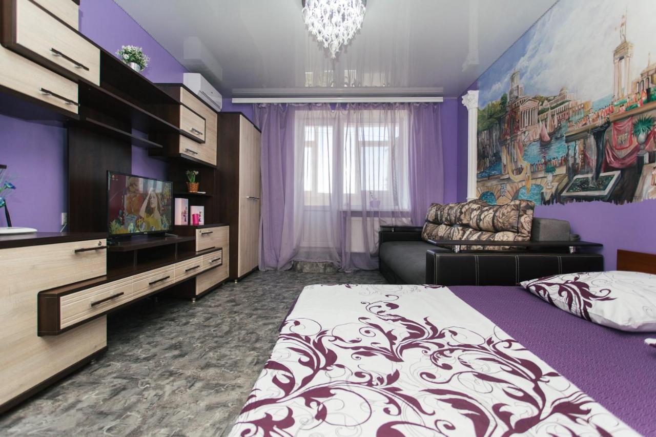 VIP Apartmens Faraon On Illinskaya 1 floor - B&B Sumy