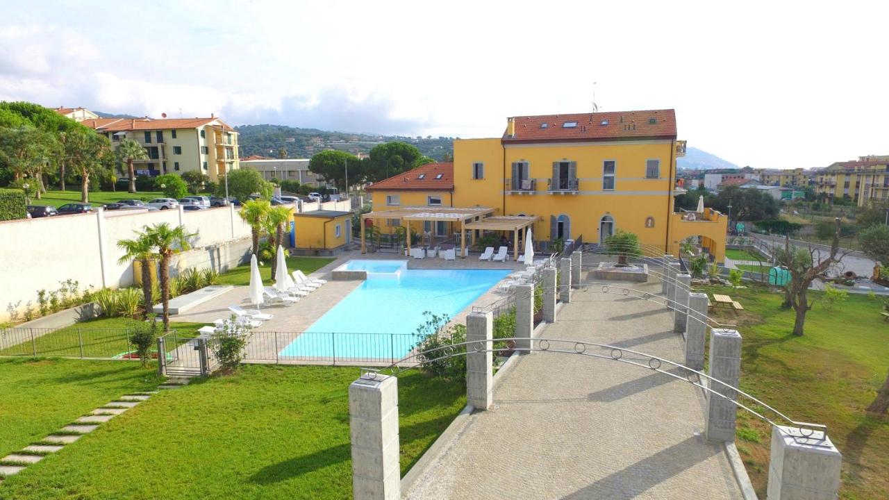 B&B Diano Marina - Villa Canepa - Bed and Breakfast Diano Marina