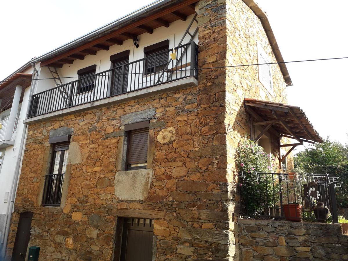 A casinha da Aldeia de Xisto - Bed and Breakfast