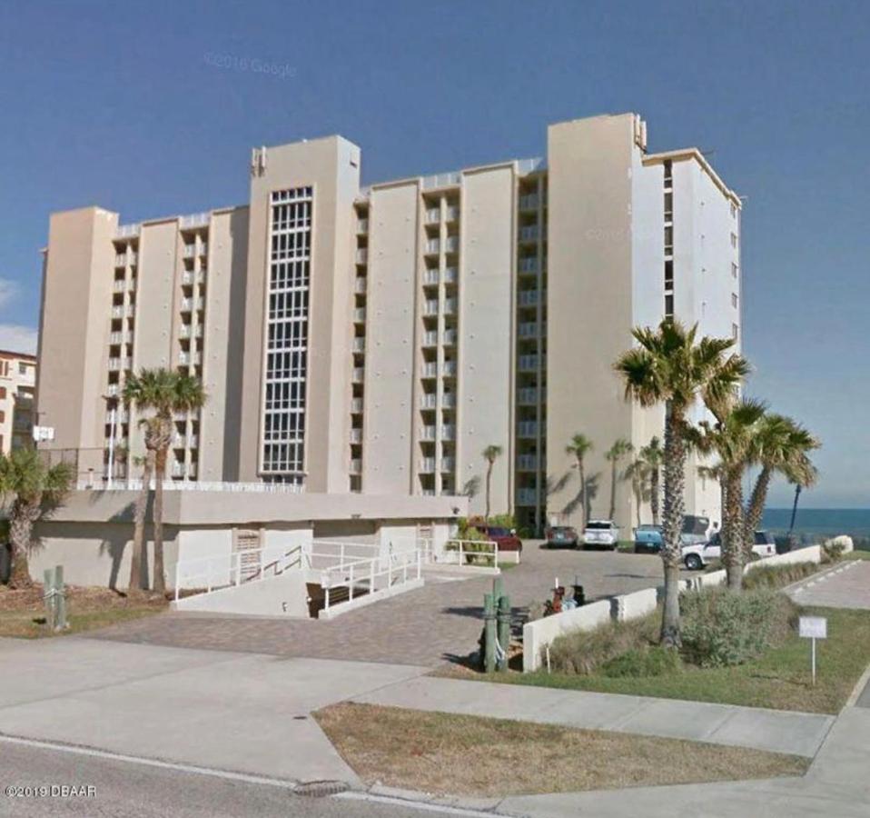 B&B Daytona Beach - DIRECT OCEANFRONT NO-DRIVE BEACH CONDO - Bed and Breakfast Daytona Beach