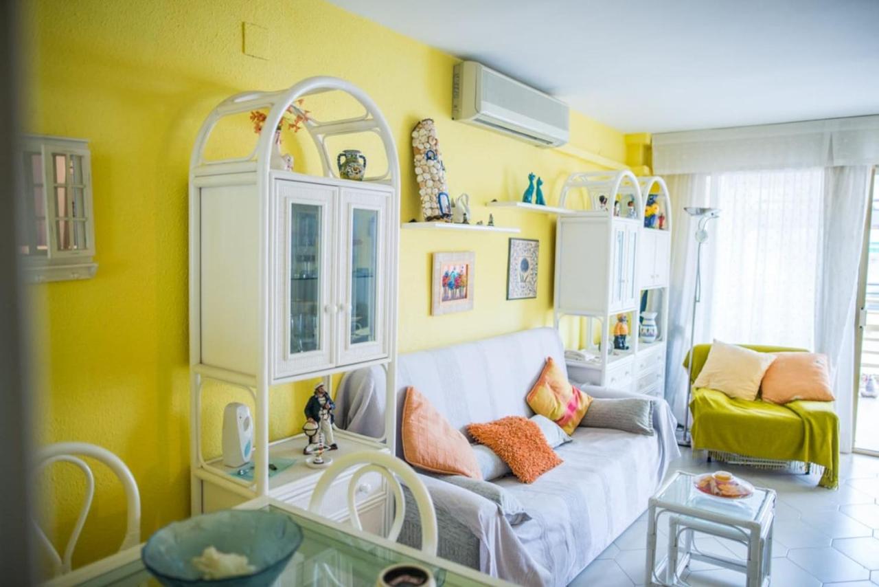 Acogedor apartamento en primera linea de playa - B&B Salou