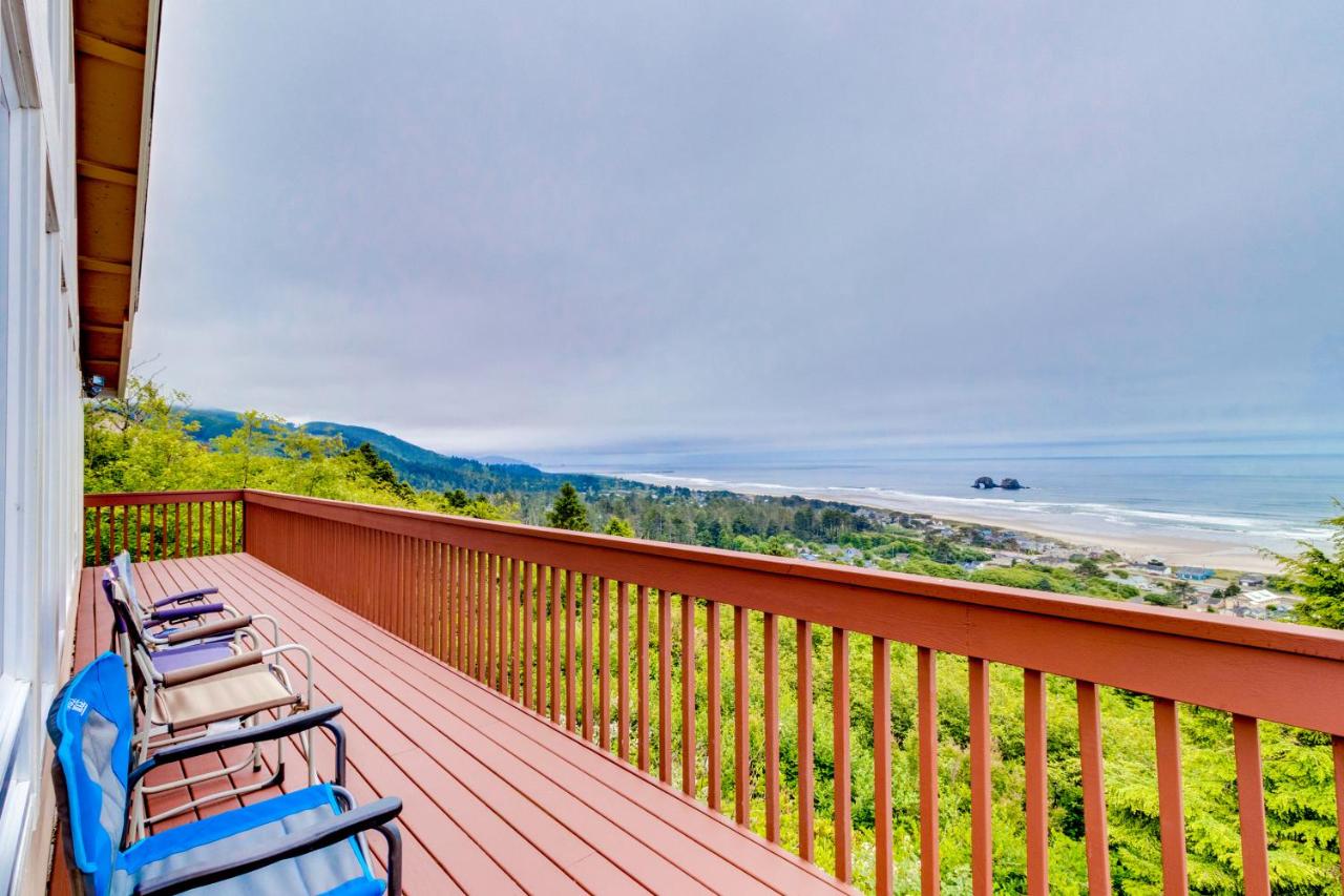 Pacific Coast Views - B&B
