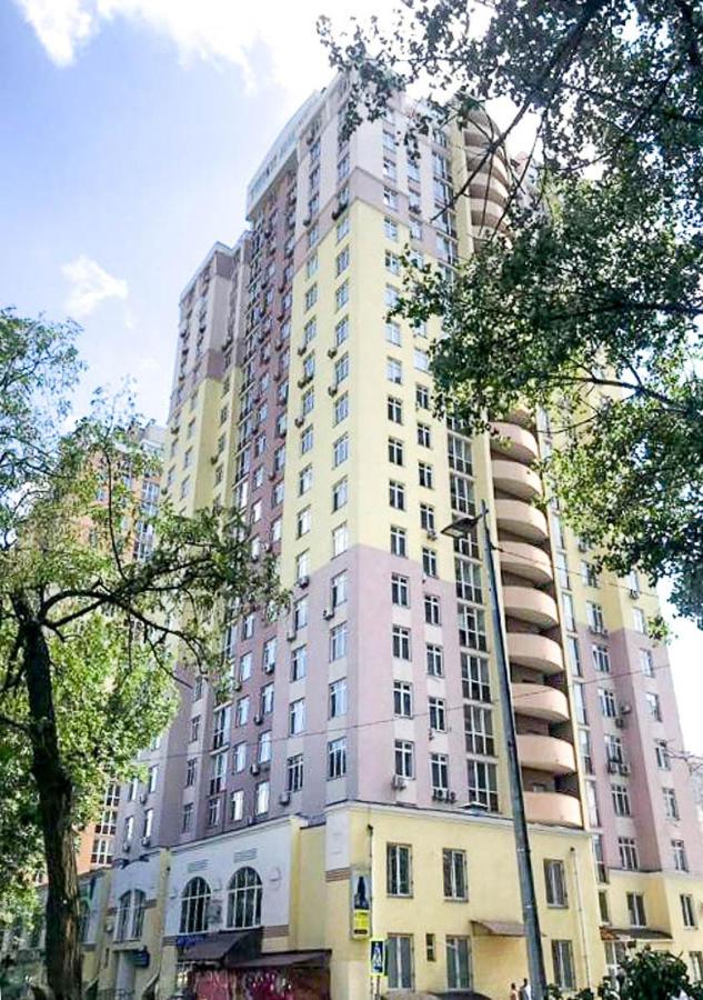 Rent-Kiev 2 min metro Chernihivska Lux - Chambres d’hôtes