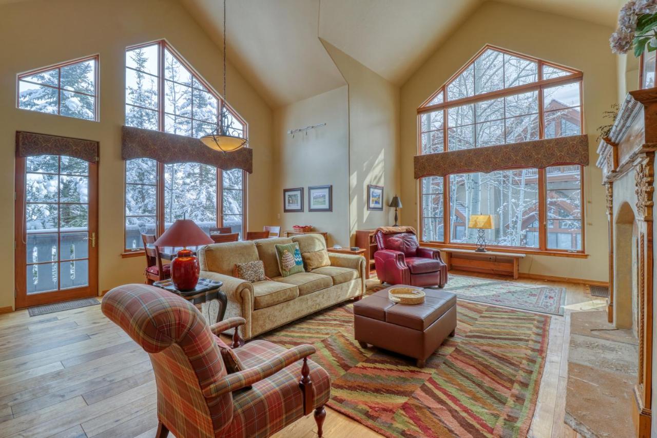 Spruce Tree Lodge #208 - B&B Edwards