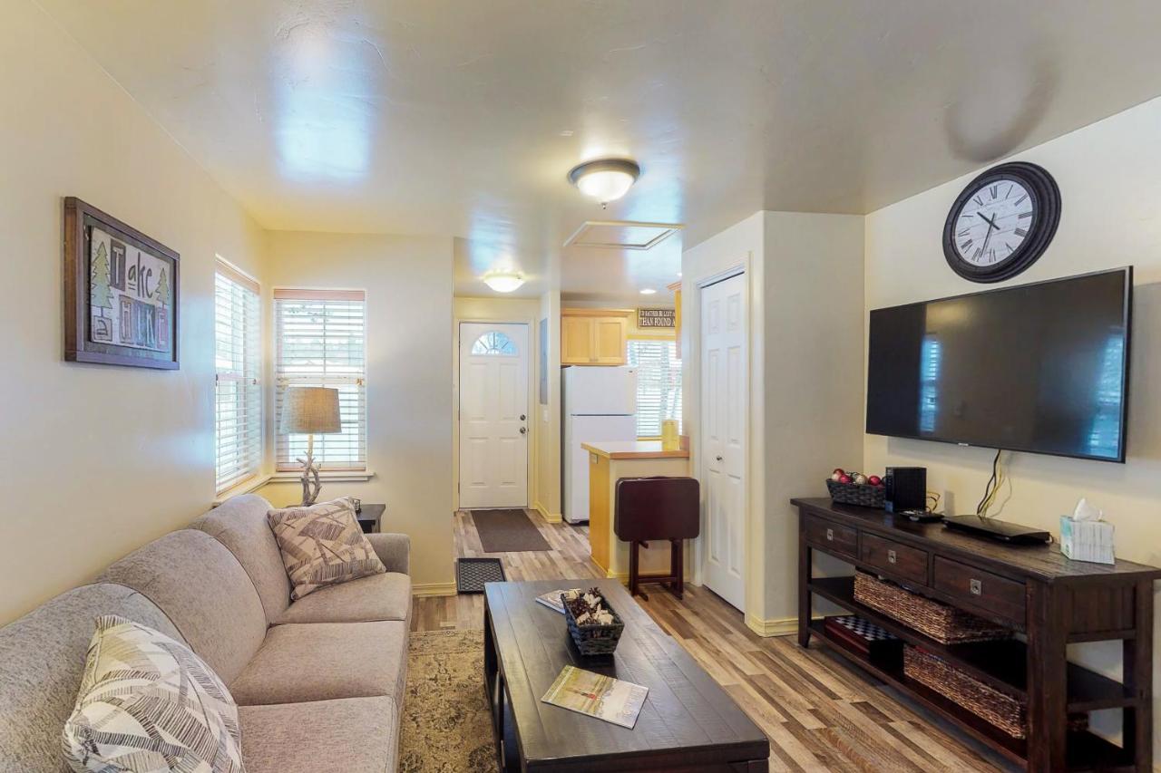 Happy Trails - Bed and Breakfast