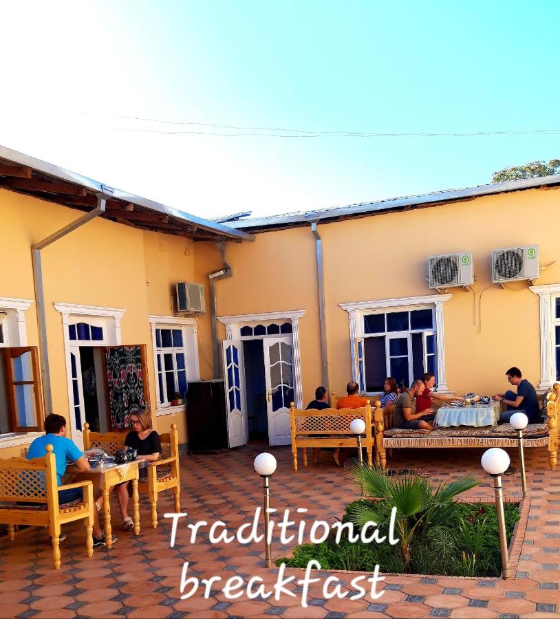 PARVIZ GUEST HOUSE - Bed and Breakfast