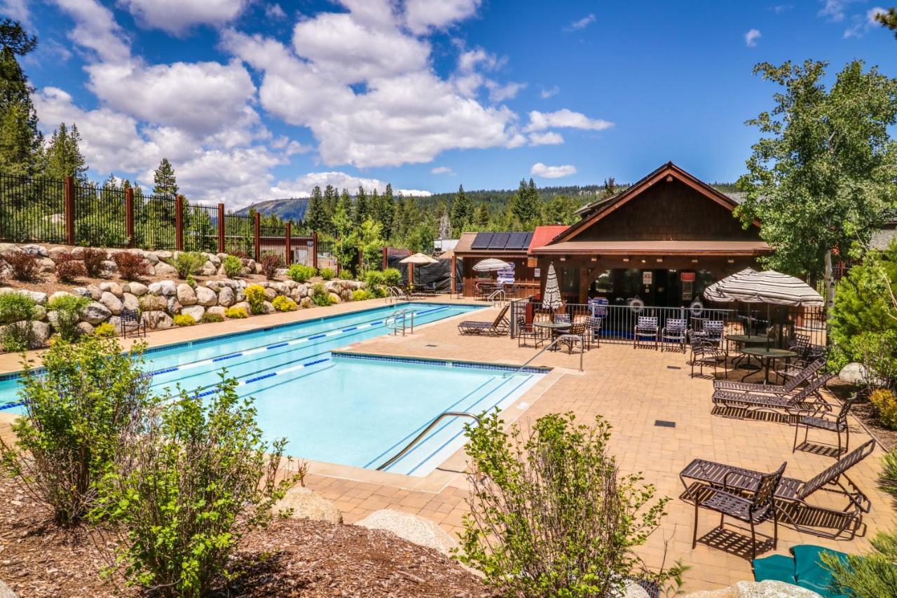 B&B Truckee - Truckee Boulders Escape - Bed and Breakfast Truckee