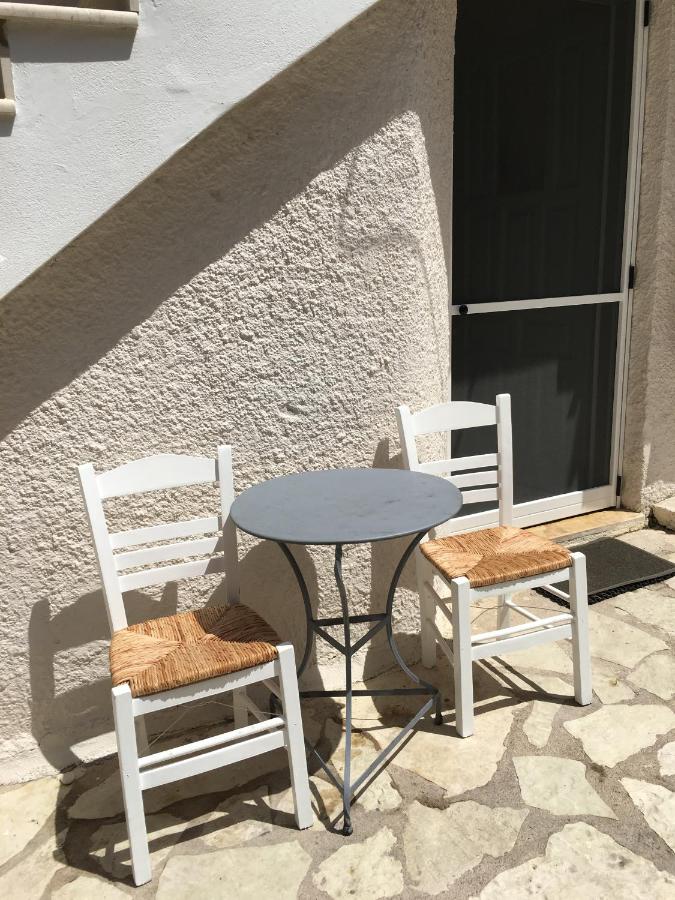 Central Studios in Agios Nikitas pedestrian zone - B&B Ágios Nikítas