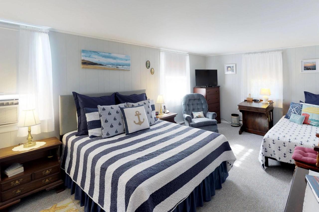 B&B Nauset Heights - SeaWind Guest Studio - Bed and Breakfast Nauset Heights