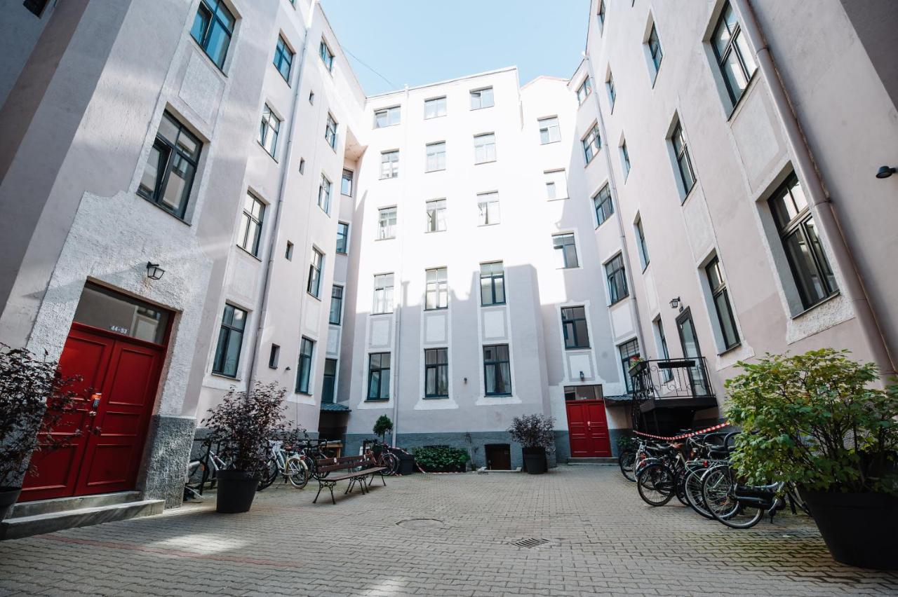 Trendy Top-Floor Stay in Heart of Riga, Near Bars & Culture - B&B