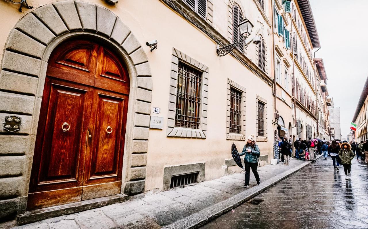 Acacia Firenze -Timo - B&B Florencia