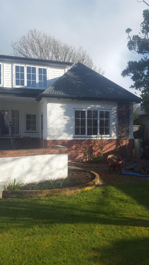 64Lewis - B&B