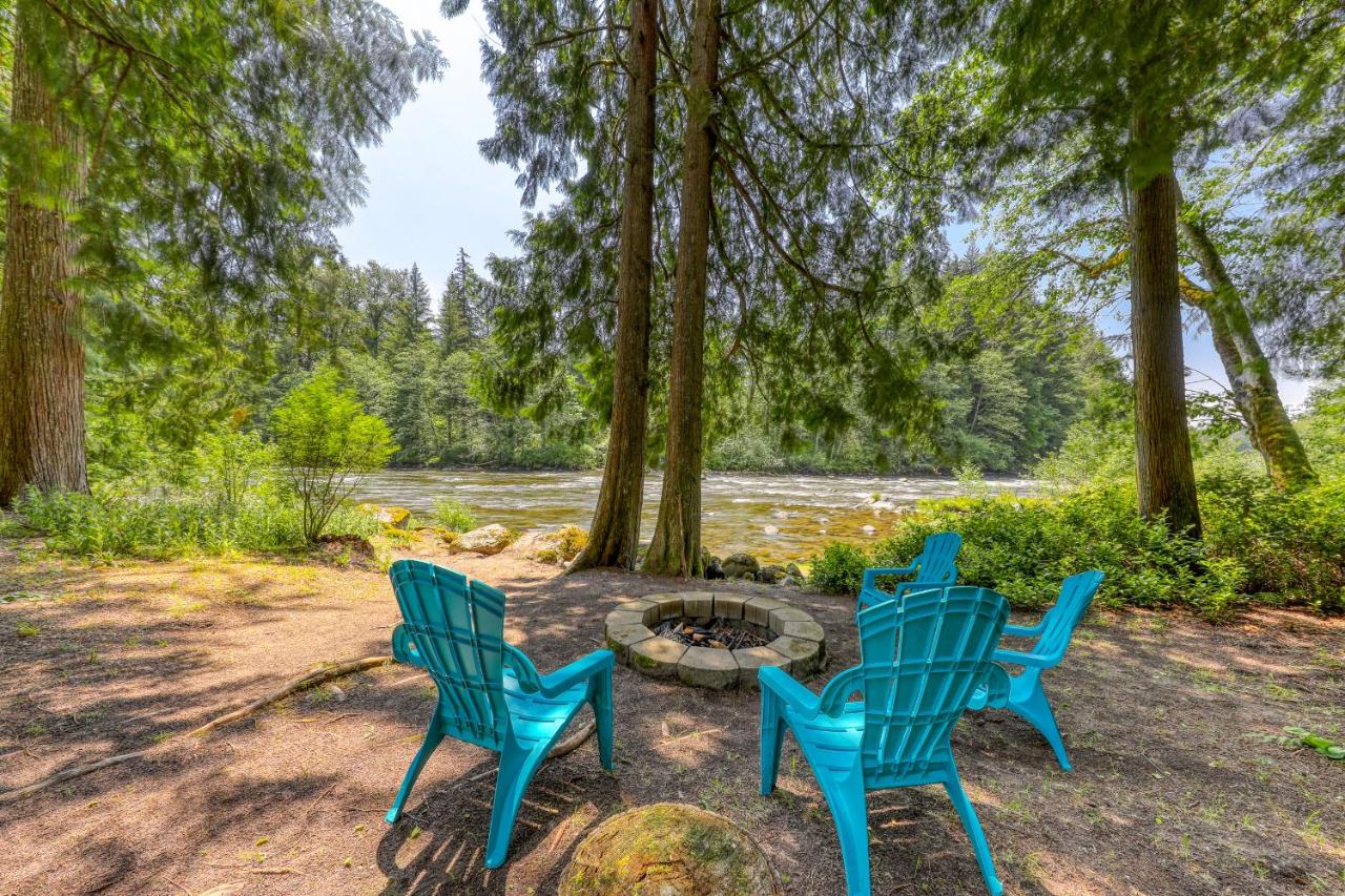 Bob's Riverfront Retreat - B&B