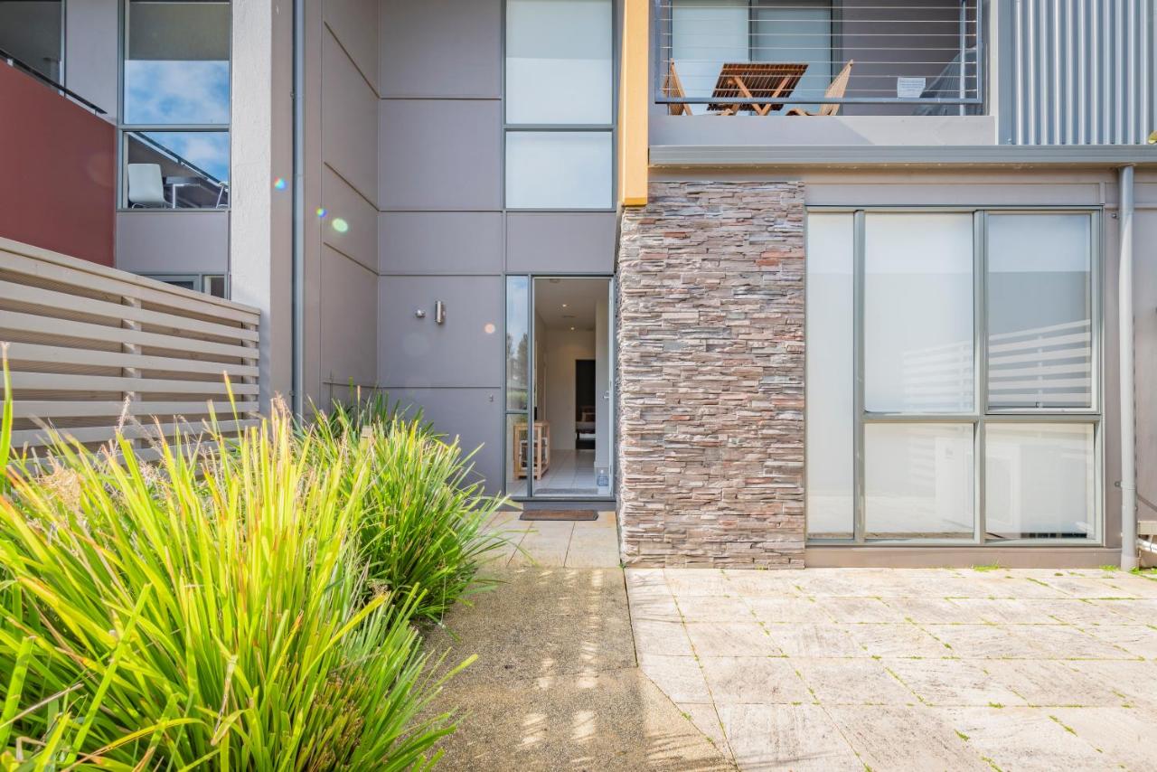 3 Bedroom Townhouse - Pool and Tennis Court Access - Chambres d'hôtes Torquay
