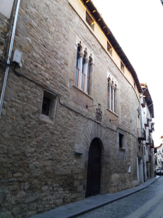 casa-palau marques de cruilles - Bed and Breakfast