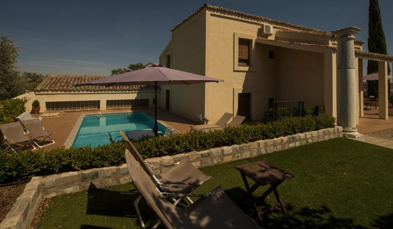 Casa Rural en Cigarral de Villamarta Toledo con piscina y WIFI - Bed and Breakfast