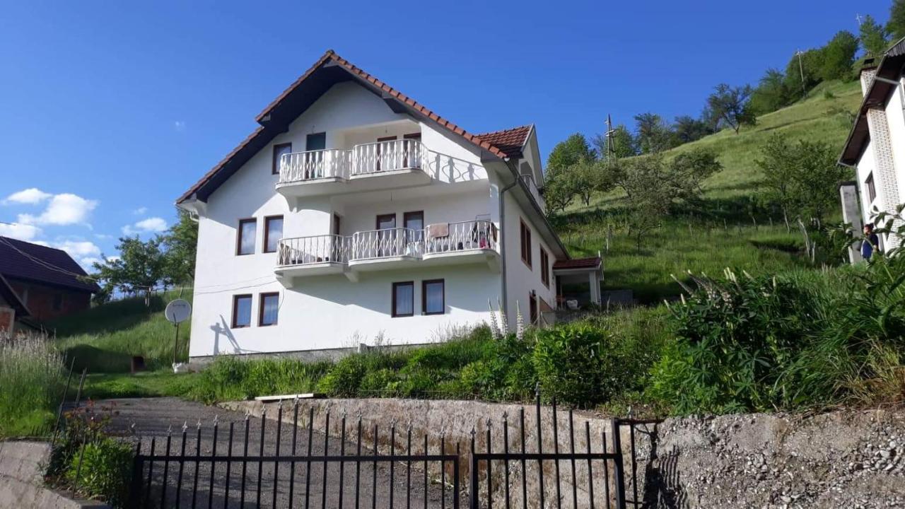 Apartamento con vistas a las montañas