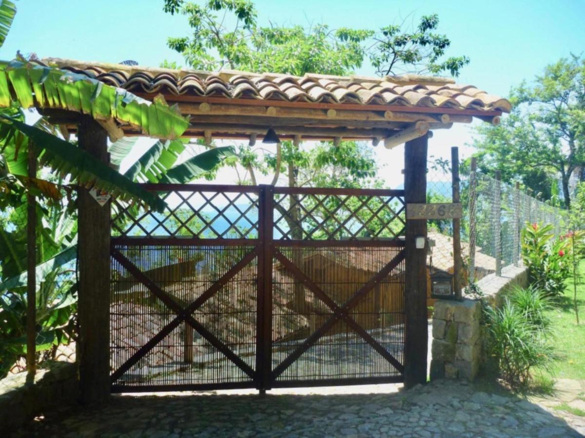 Casinha romantica frente para o mar - B&B
