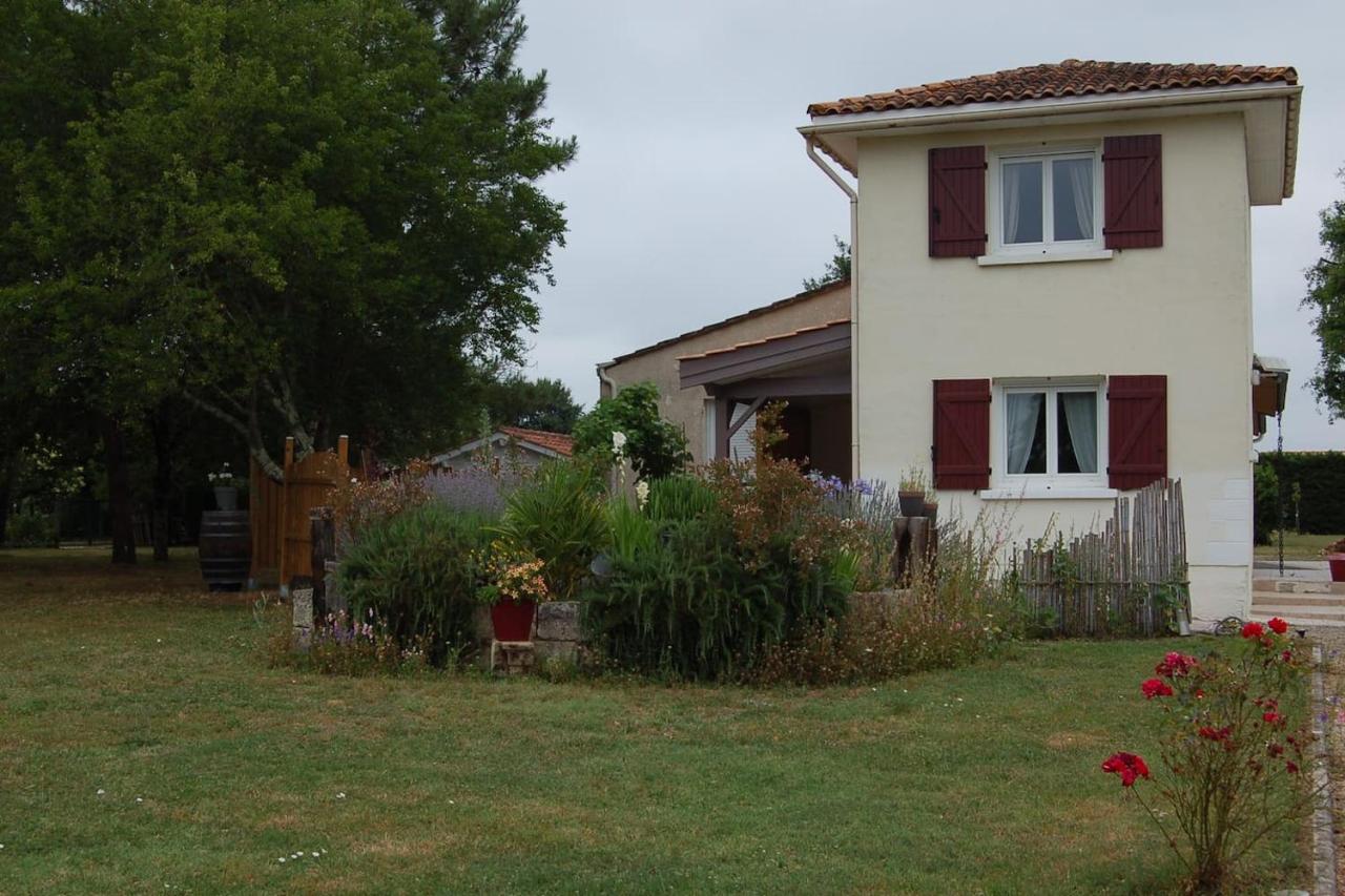 B&B Abzac - Gite Millesime Proche St Emillion - Bed and Breakfast Abzac