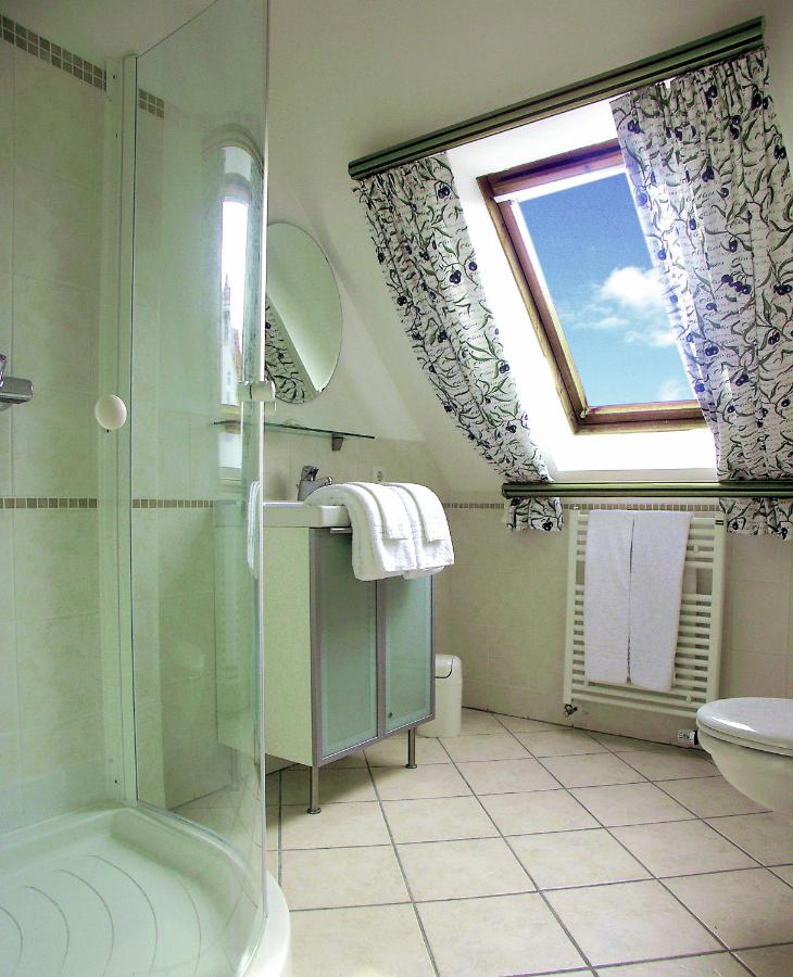 Superior One-Bedroom Apartment