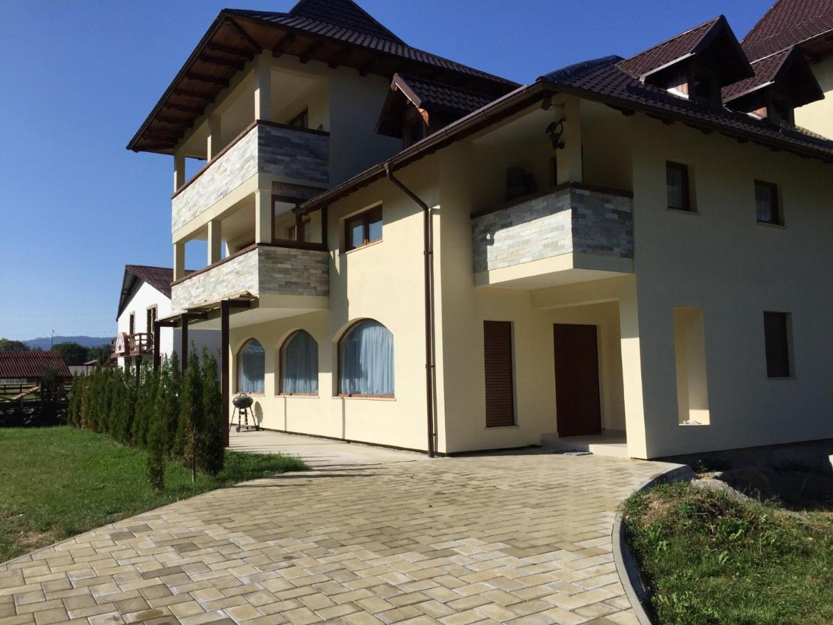 Casa de Vacanta Saru Dornei - Ferienwohnung Şaru Dornei