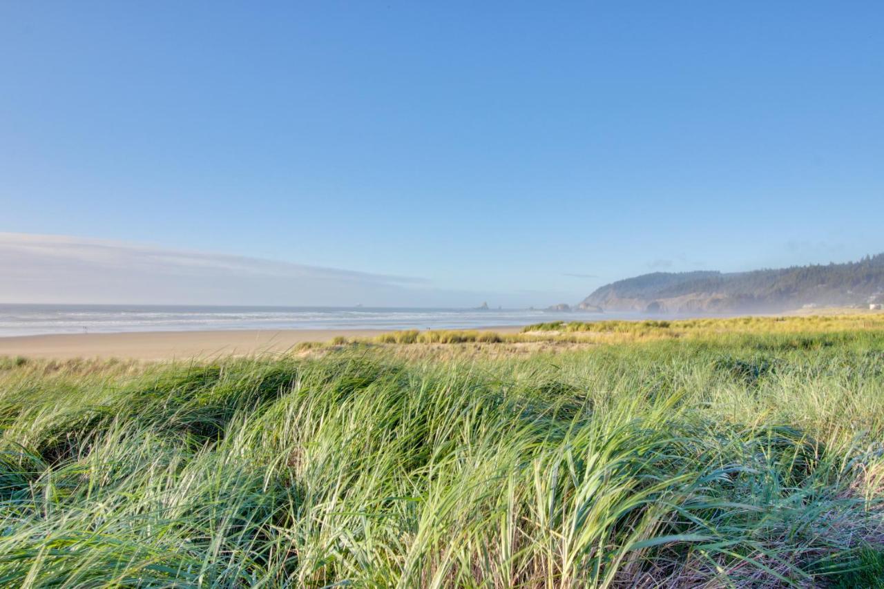 B&B Cannon Beach - Beaches Inn | Pirates Cove Cabana 8 - Bed and Breakfast Cannon Beach