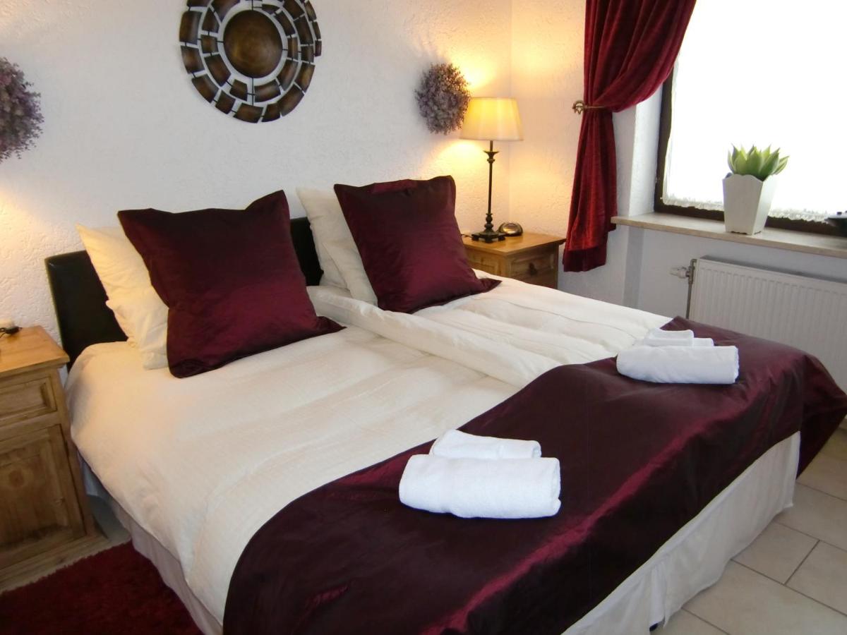 Petite Chambre Familiale (2 Adultes + 2 Enfants)