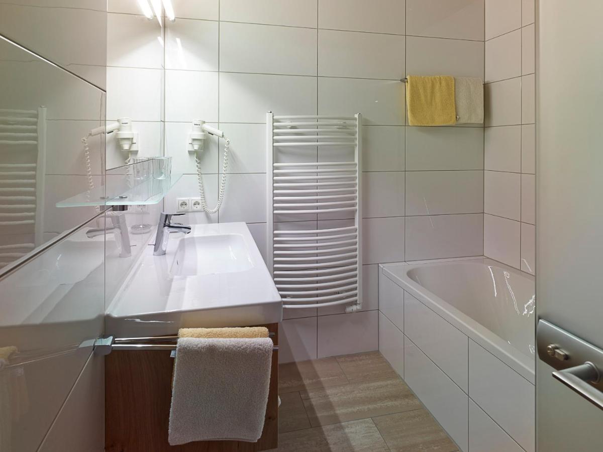 One-Bedroom Apartment (2 Adults)