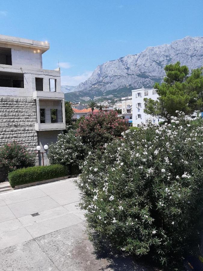 Apartment Enjoy life Makarska 2+2, center - B&B Makarska