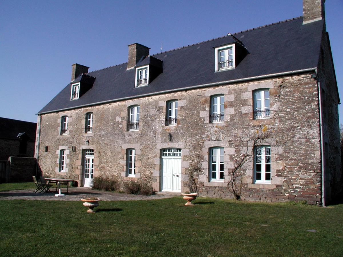 B&B Pontorson - La Vieille Foulonnière : Une maison de famille au coeur de la campagne du Mont-saint-Michel - Bed and Breakfast Pontorson