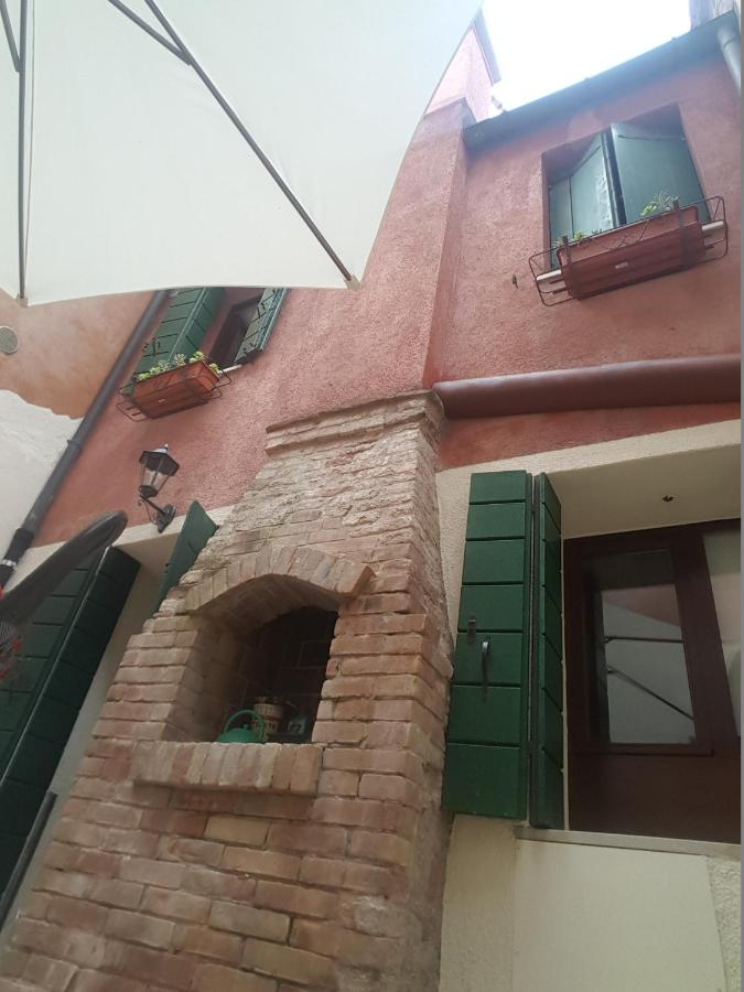 La Corte Incantata (alla Biennale) - B&B