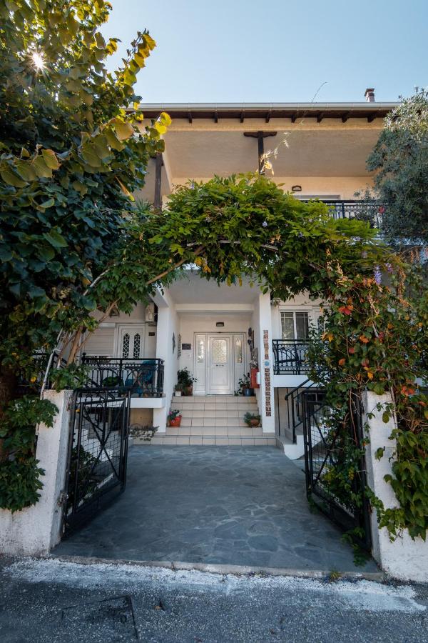 Anthos Apartments - B&B Limniónas