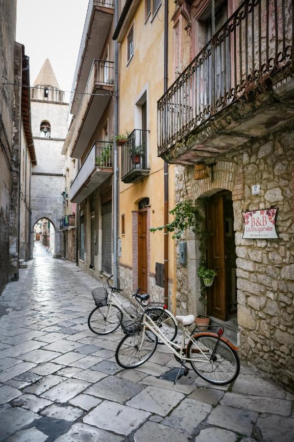 B&B La Bouganville di Serena - Bed and Breakfast