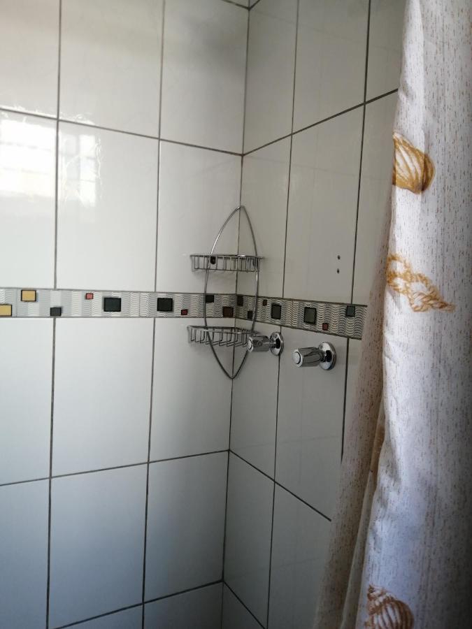 Chambre Triple avec Salle de Bains Privative
