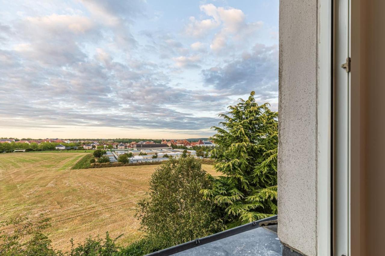 Superbe Appartement 5pers - 3km-8min DisneyLand - Bed and Breakfast Magny-le-Hongre