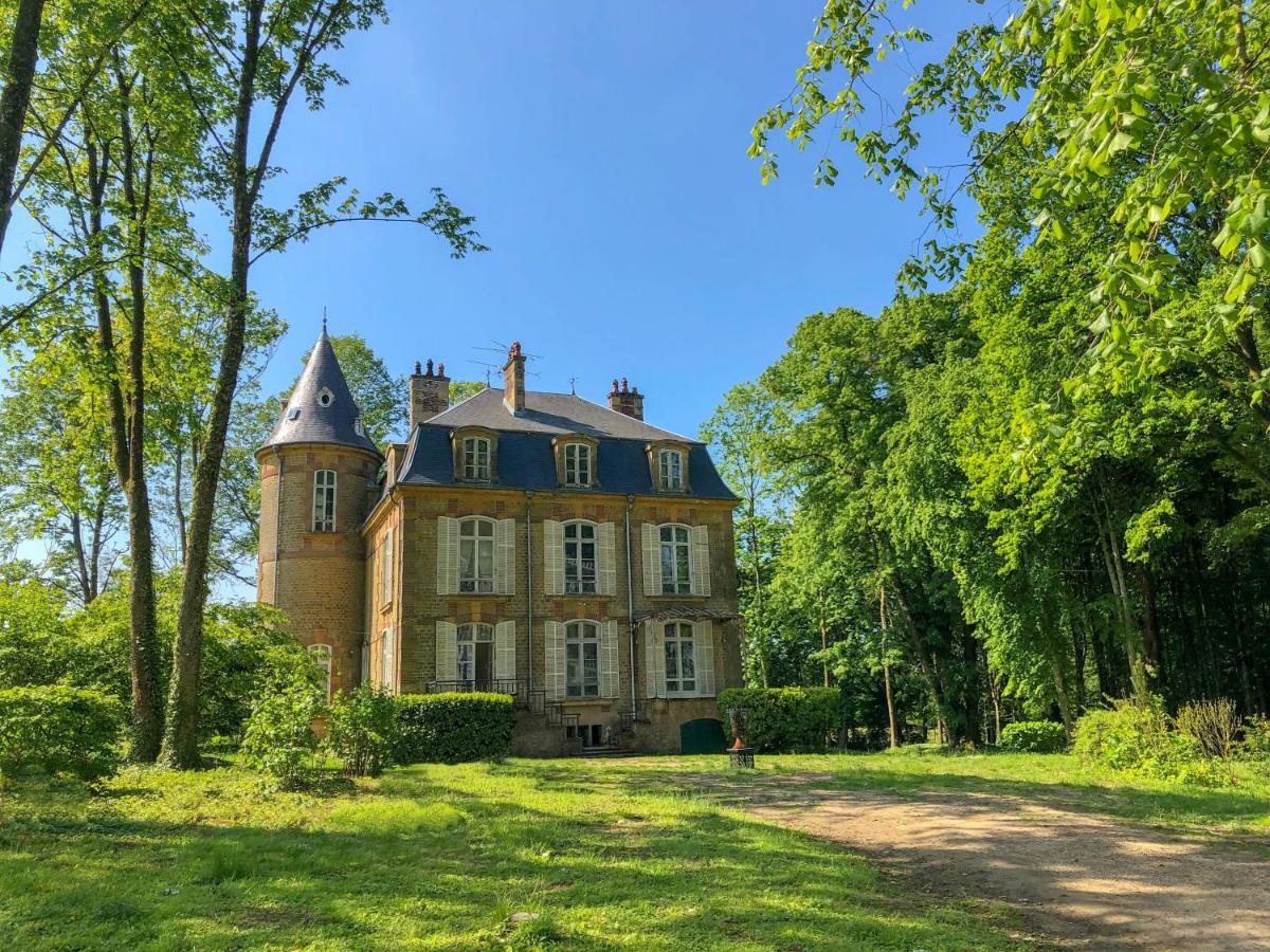 Private Castle with Park - Château Guillermo - B&B