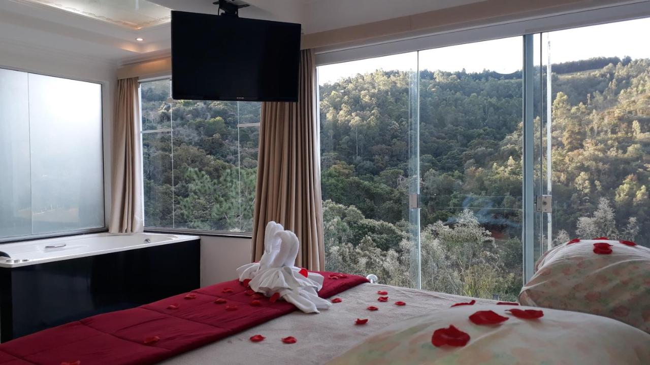 King Suite with Spa Bath