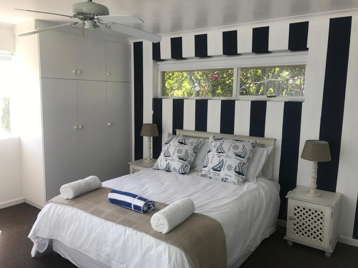 Comfort Queen Room 4