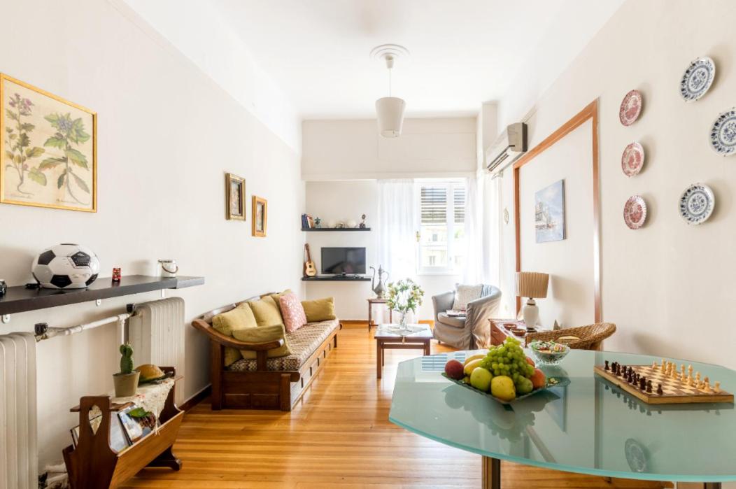 Beautiful appartment under Akropolis! - B&B Atenas